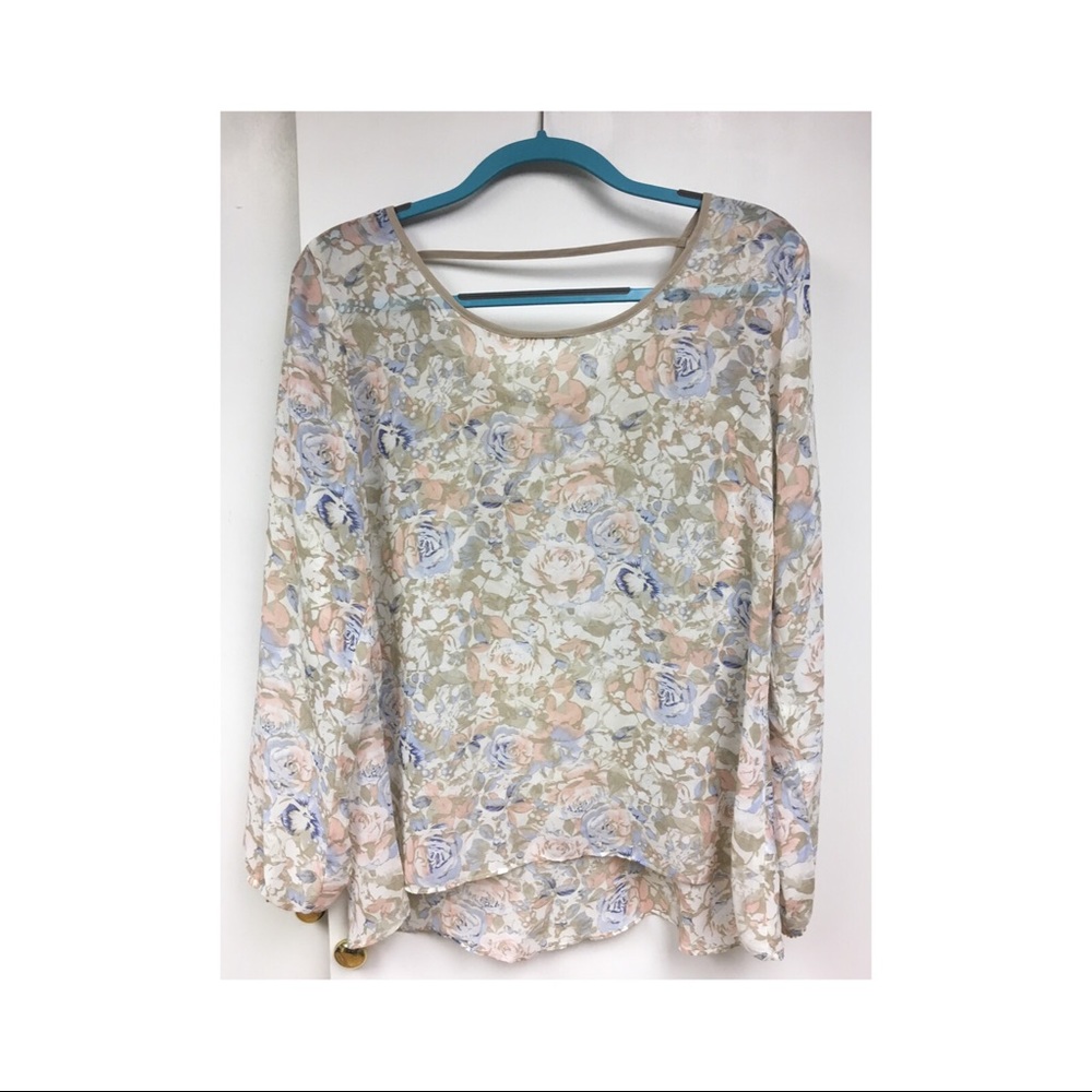 Charming Charlie floral print blouse size M